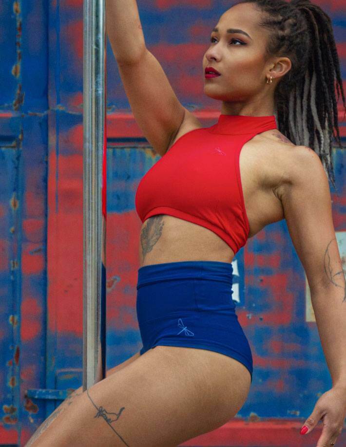 Dragonfly-Halter Neck Sports Bra – Lisette